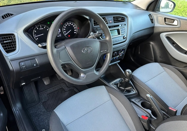 Hyundai i20 cena 32999 przebieg: 138193, rok produkcji 2017 z Warka małe 704
